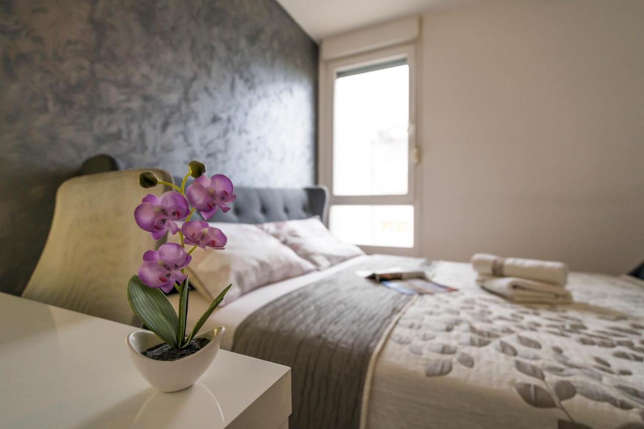 Luxury 1 Bedroom App Center&Balcony Free Parking Split Luaran gambar
