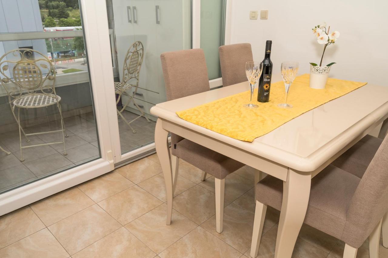 Luxury 1 Bedroom App Center&Balcony Free Parking Split Luaran gambar