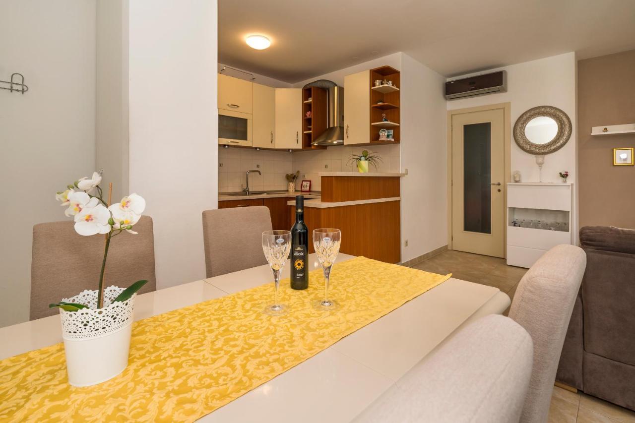 Luxury 1 Bedroom App Center&Balcony Free Parking Split Luaran gambar