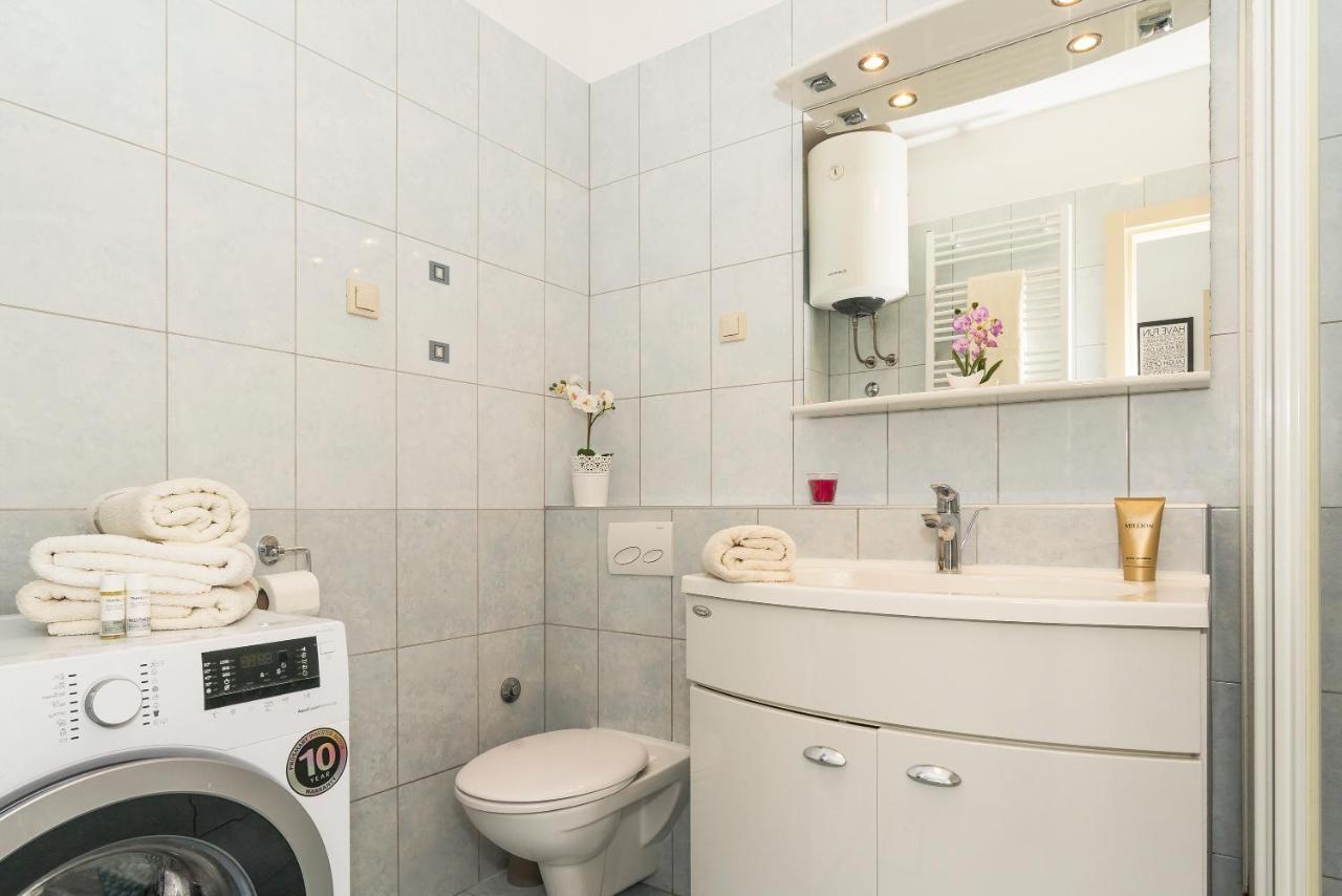 Luxury 1 Bedroom App Center&Balcony Free Parking Split Luaran gambar